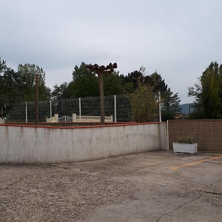 T1 Dans Maison Au Calme Realmont ภายนอก รูปภาพ