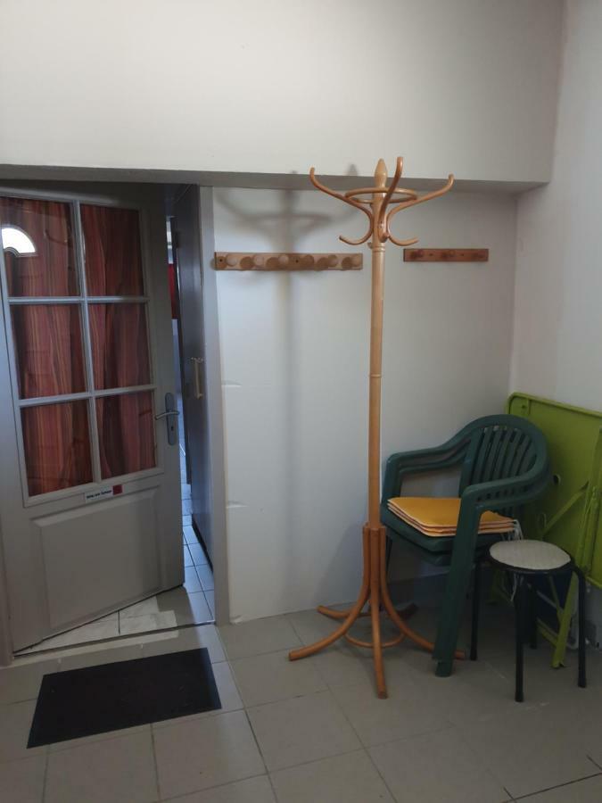 T1 Dans Maison Au Calme Realmont ภายนอก รูปภาพ