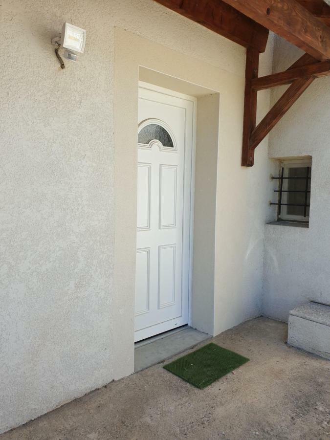 T1 Dans Maison Au Calme Realmont ภายนอก รูปภาพ