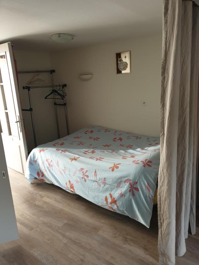 T1 Dans Maison Au Calme Realmont ภายนอก รูปภาพ